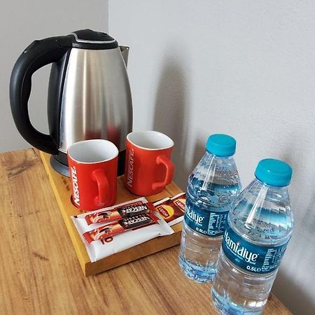 5 Mins To Airport Private Villa Room 伊斯坦布尔 外观 照片