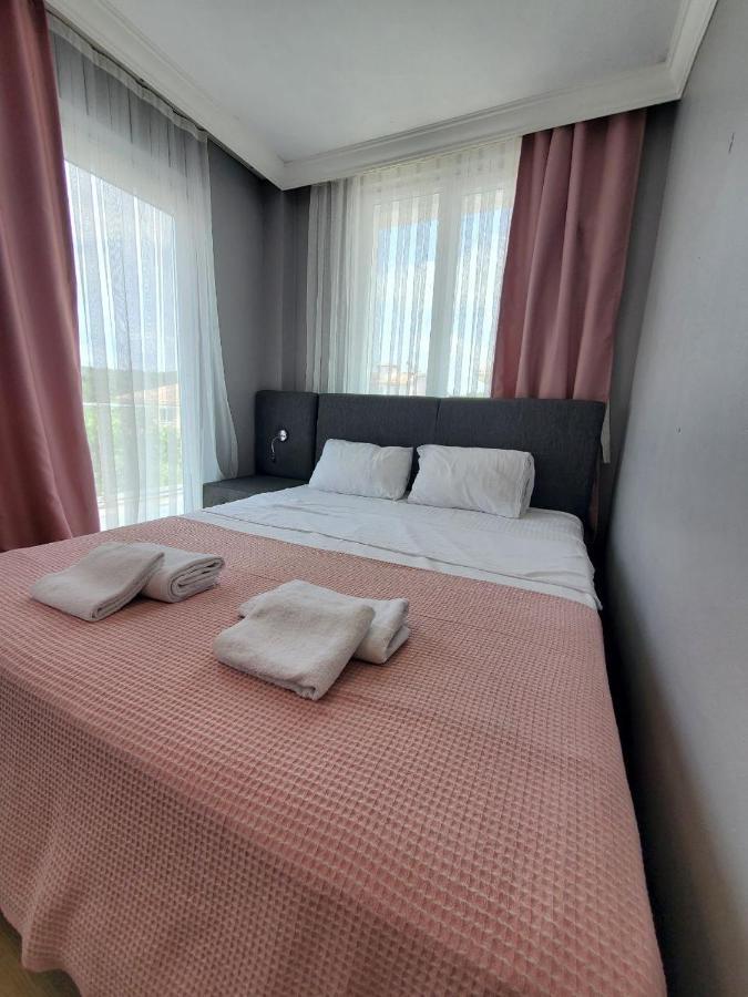 5 Mins To Airport Private Villa Room 伊斯坦布尔 外观 照片